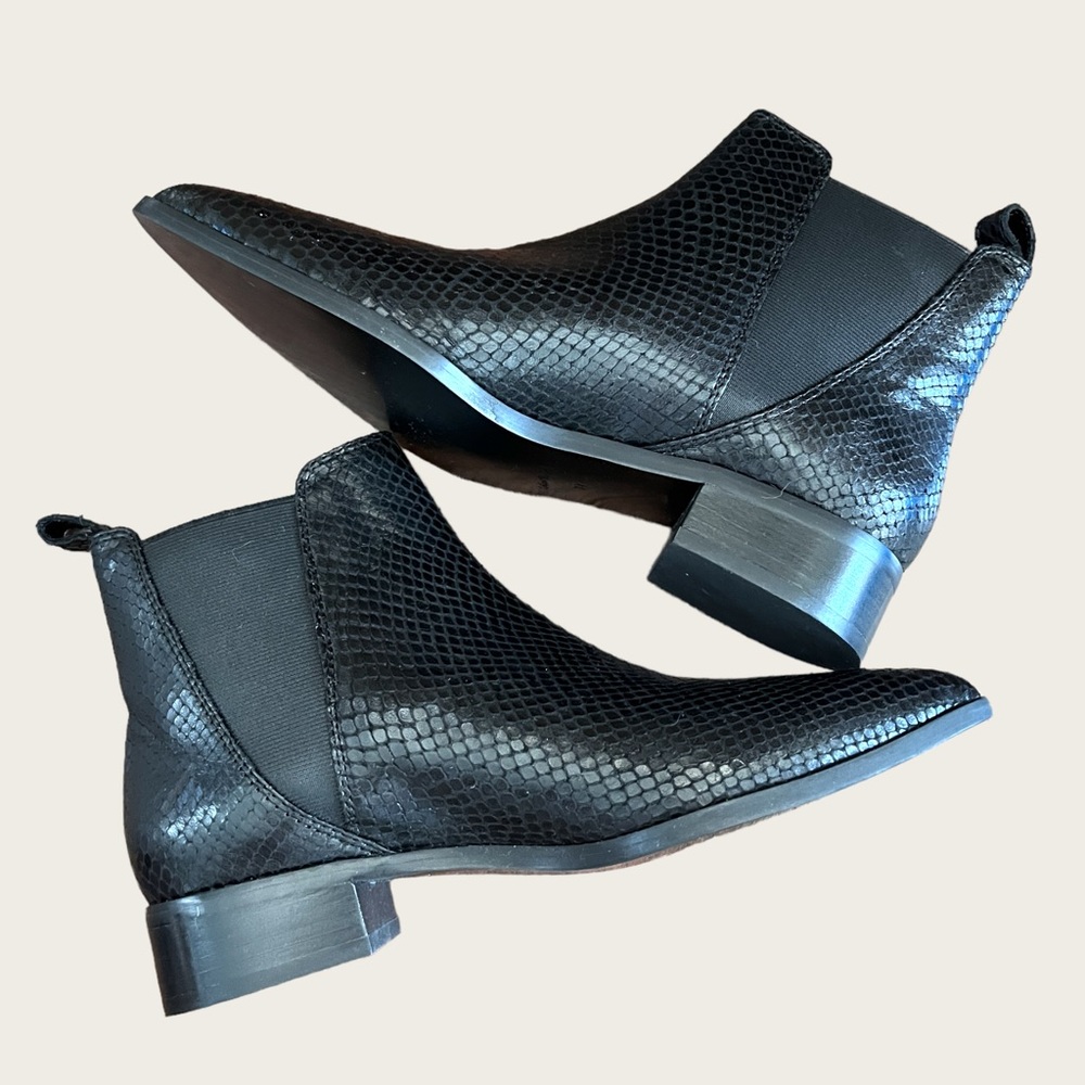 & Other Stories Chelsea Boots Faux Snakeskin